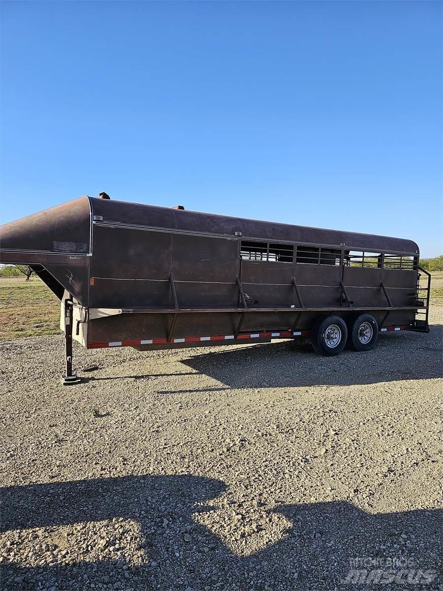  HUGHES Remorci transport animale