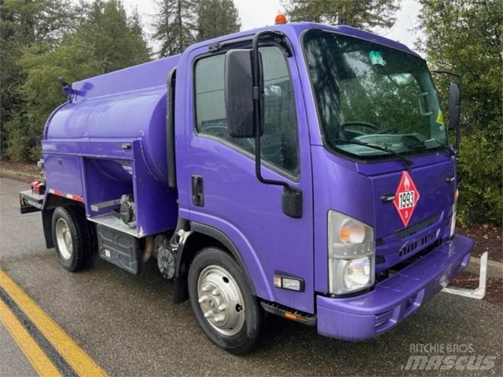 Isuzu NPR Cisterne
