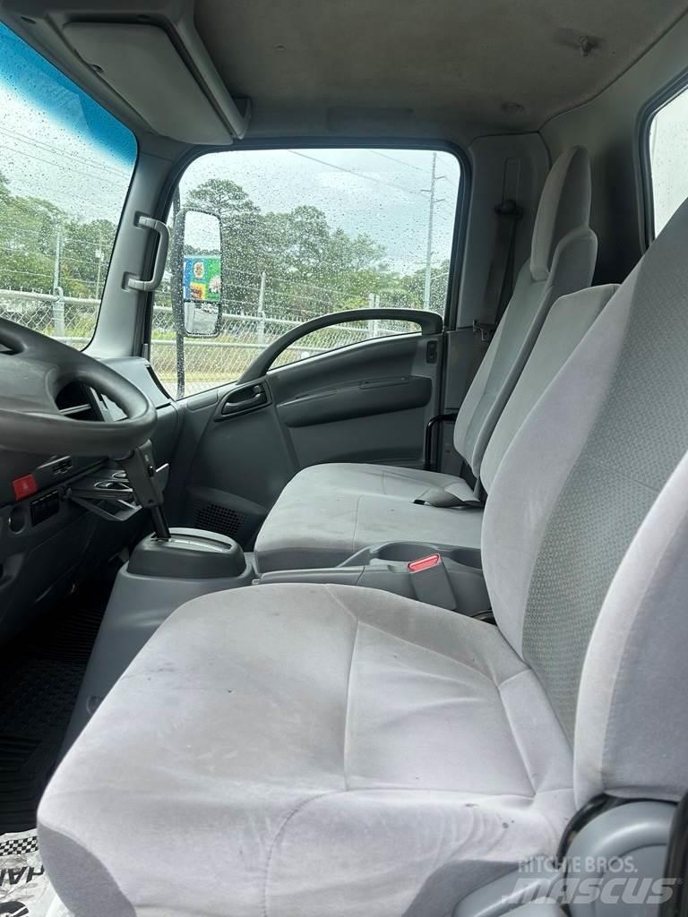 Isuzu NRR Autotractoare