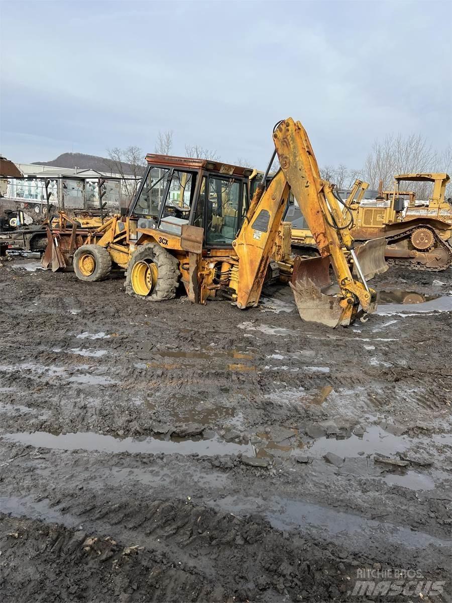 JCB 3CX Buldoexcavatoare