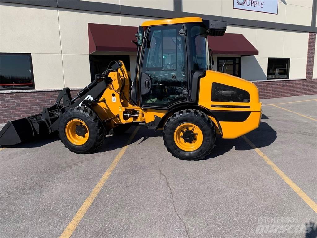 JCB 407B Incarcator pe pneuri