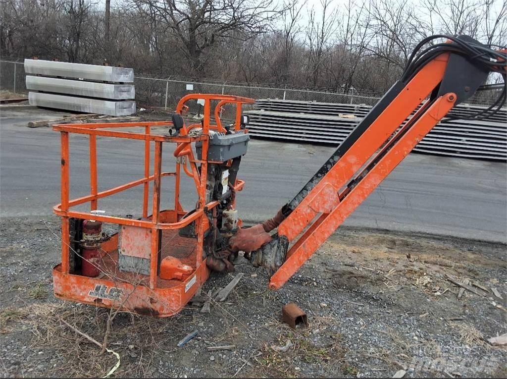 JLG 600AJ Nacele cu brat articulat