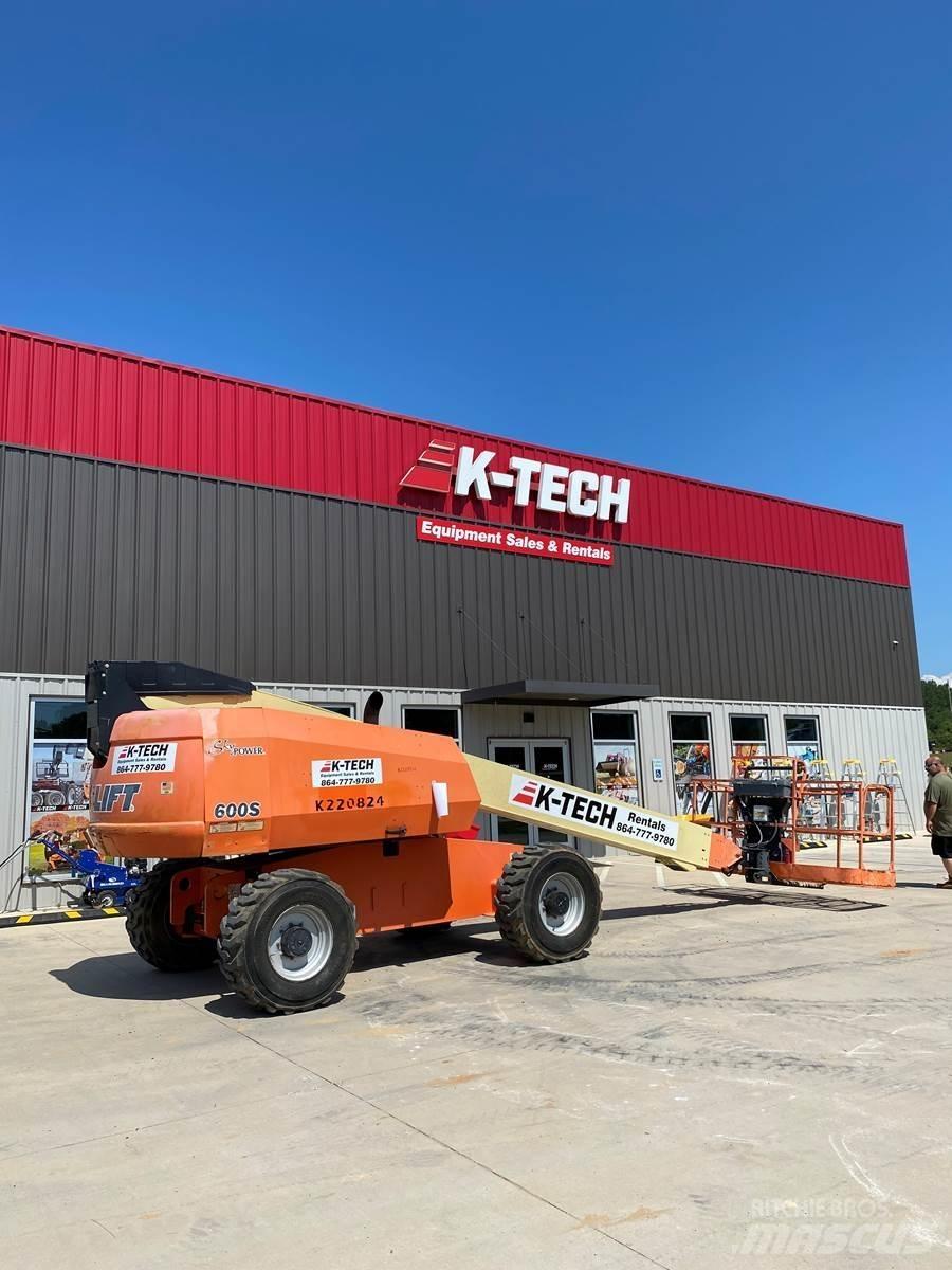 JLG 600S Nacele cu brat telescopic
