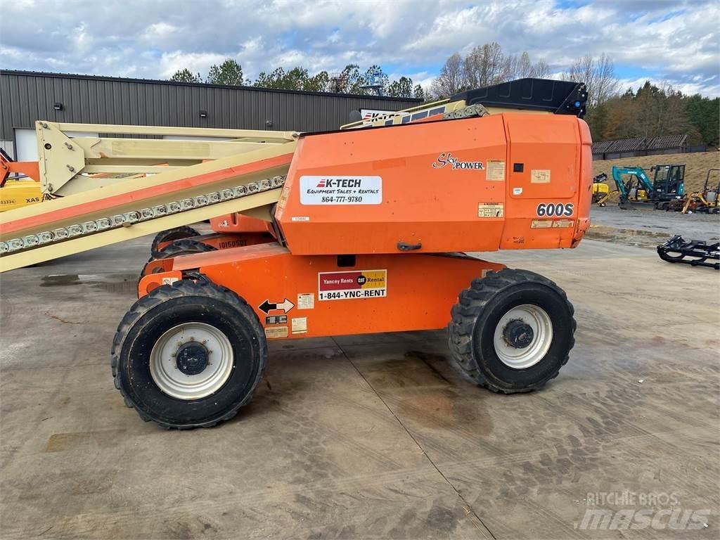 JLG 600S Nacele cu brat telescopic