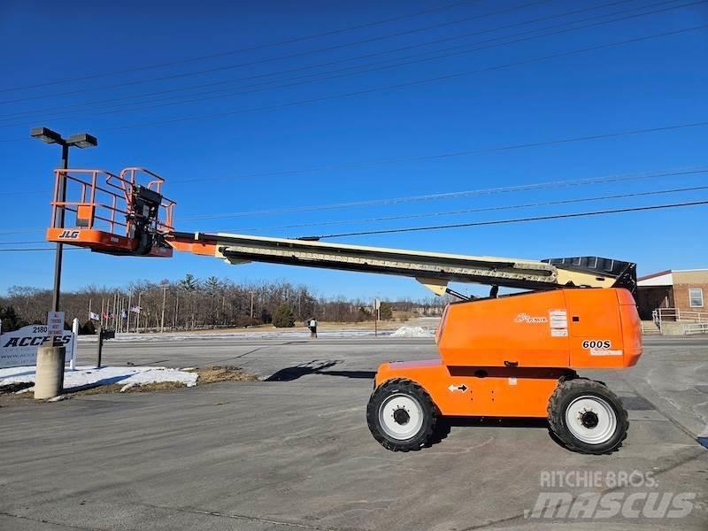 JLG 600S Nacele cu brat telescopic