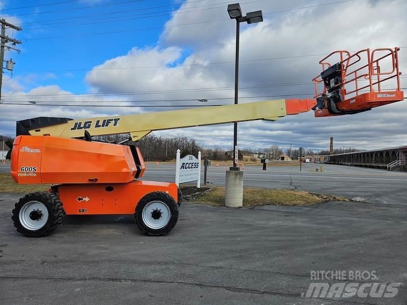 JLG 600S Nacele cu brat telescopic