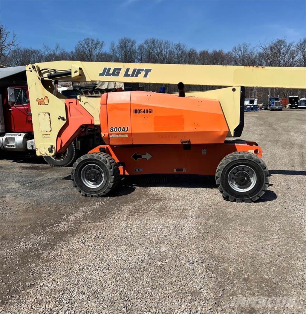 JLG 800 AJ Ascensoare verticale catarg