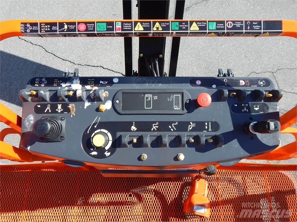 JLG 860SJ Nacele cu brat telescopic