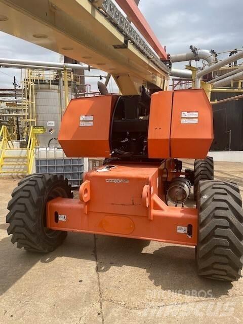 JLG 860SJ Nacele cu brat articulat