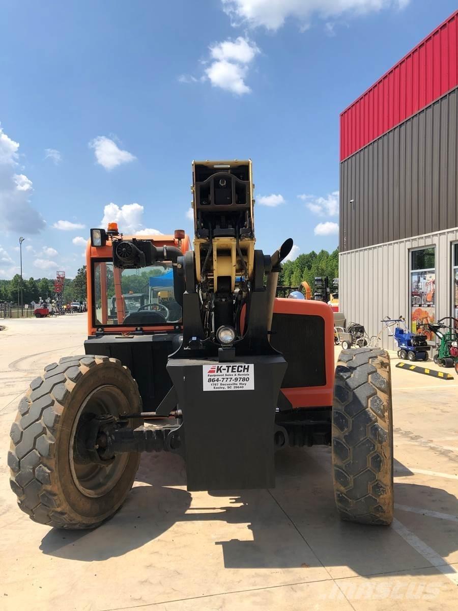 JLG G6-42A Nacele cu brat telescopic