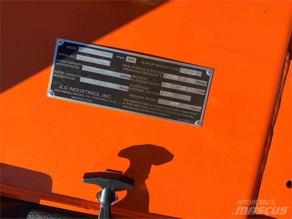 JLG T350 Platforme aeriene montate pe remorca