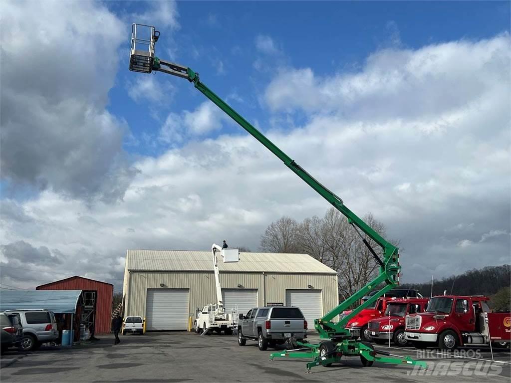 JLG T500J Platforme aeriene montate pe remorca