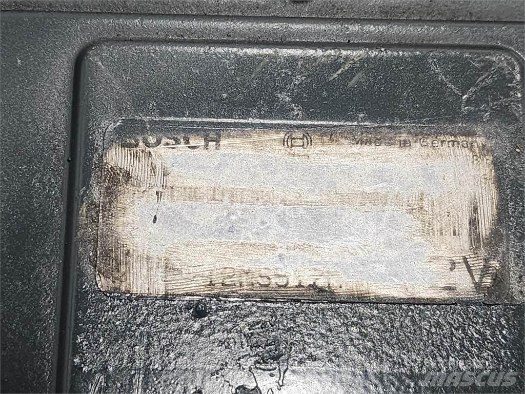 Mack  Electronice