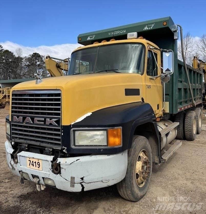 Mack CH613 Autobasculanta