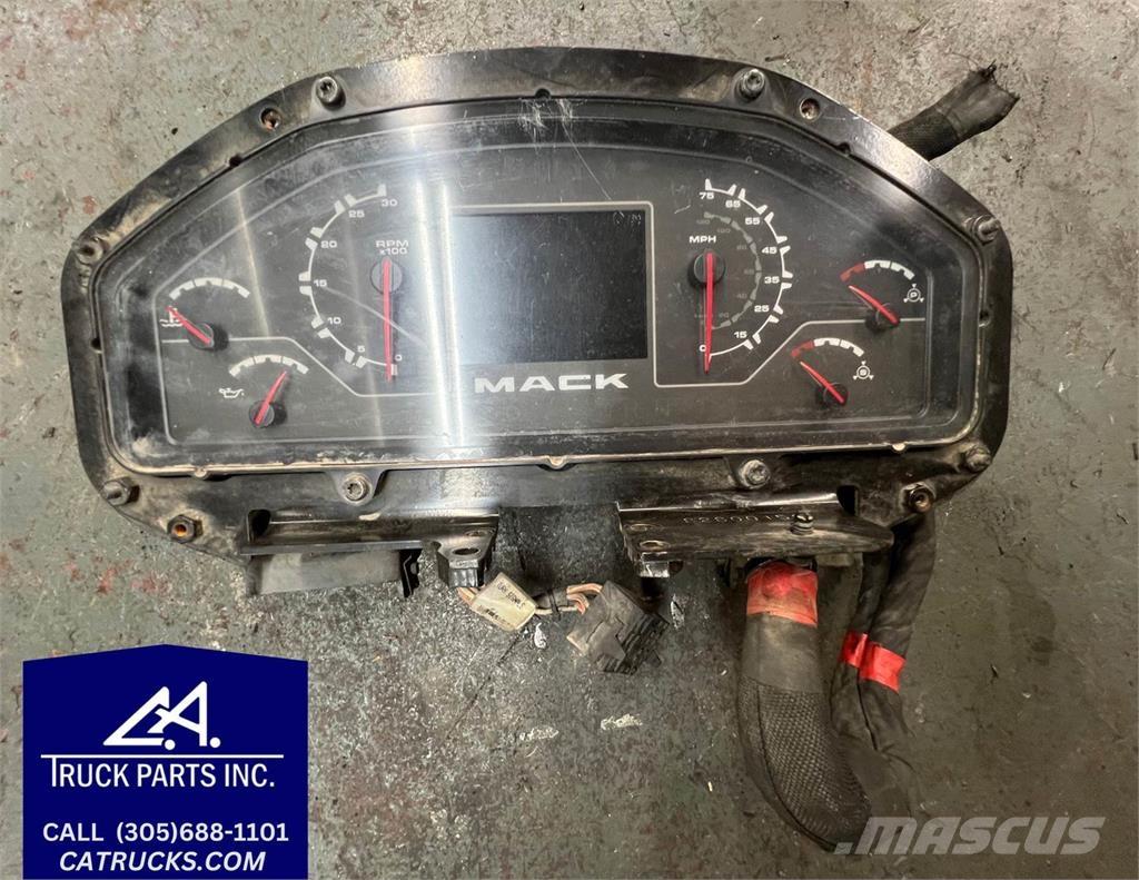 Mack LE612 Transport - Altele