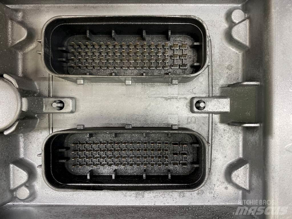Mack MP7 Electronice