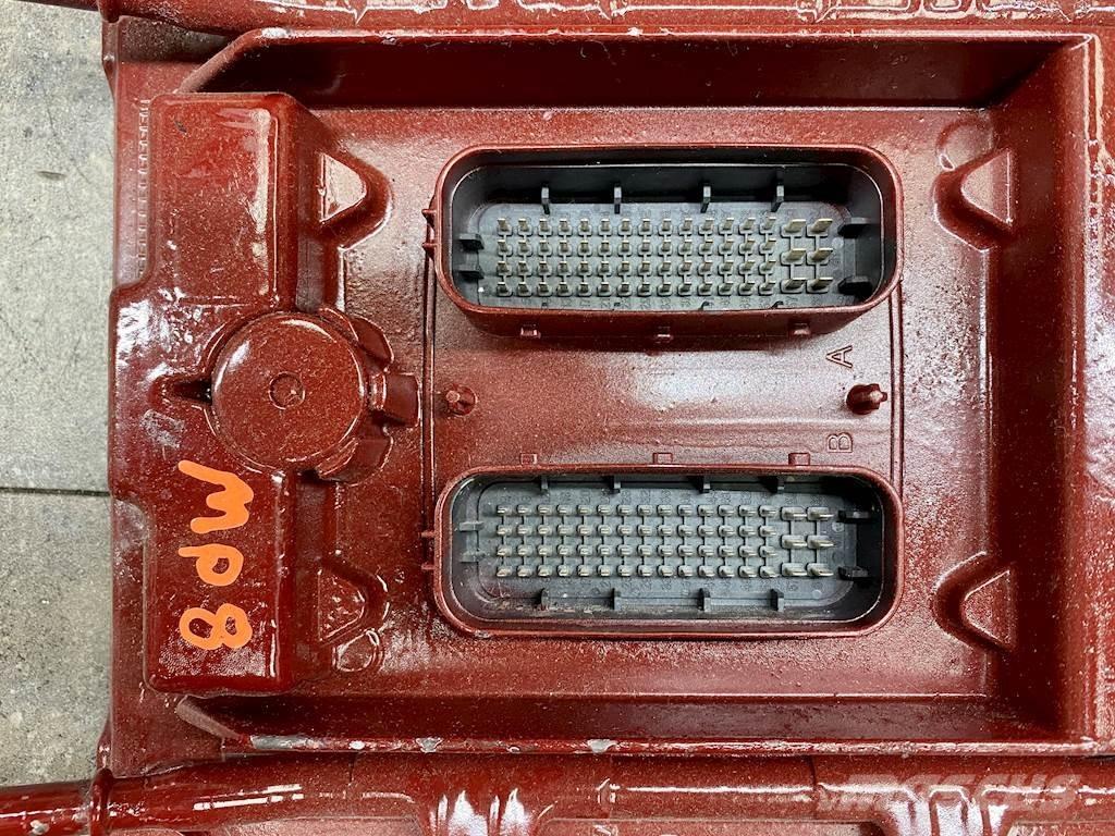 Mack MP8 Electronice