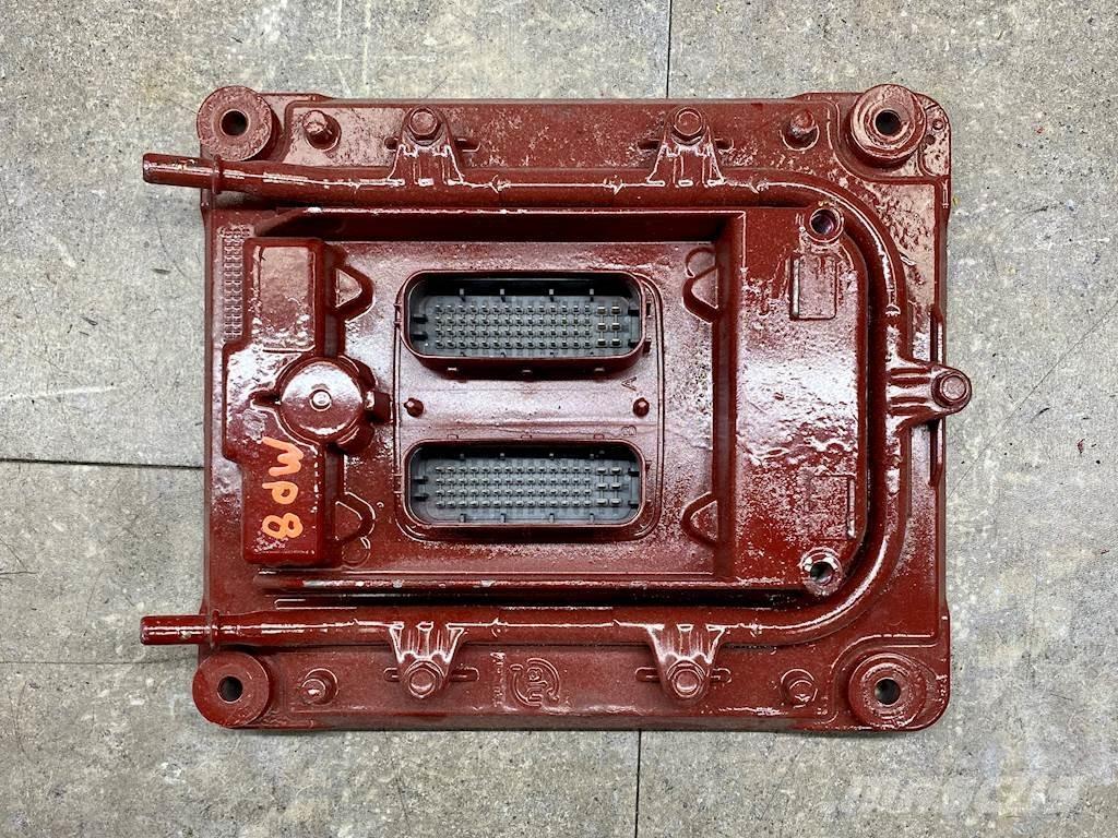 Mack MP8 Electronice
