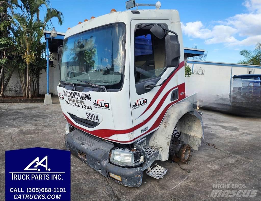 Mack MV322 Transport - Altele