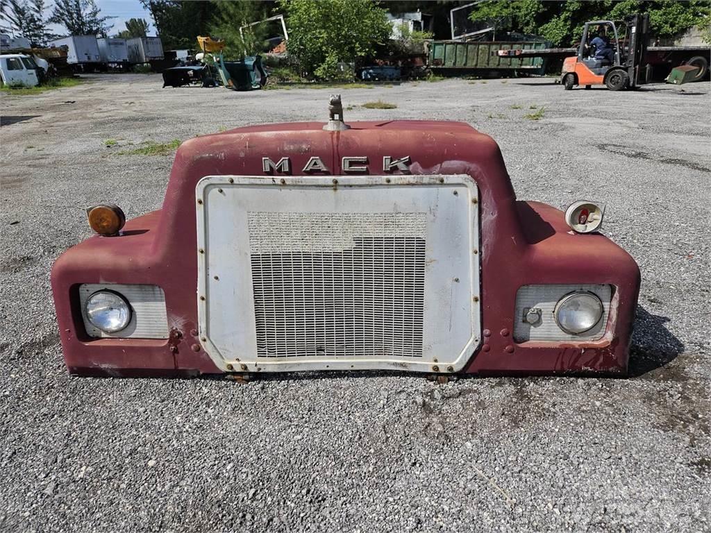Mack Other Transport - Altele