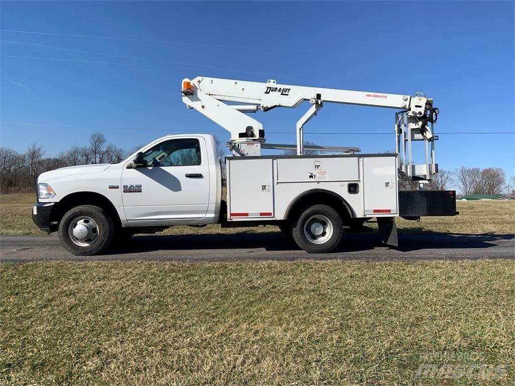 RAM 3500 Platforme aeriene montate pe camion