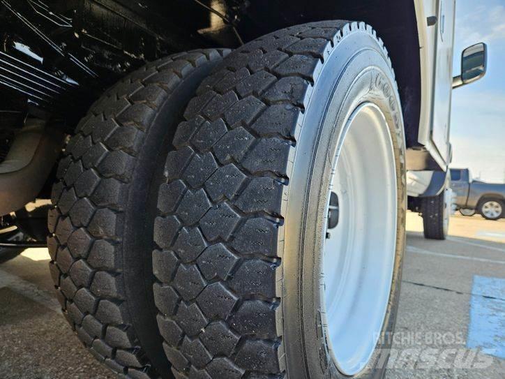 RAM 5500 Platforme aeriene montate pe camion