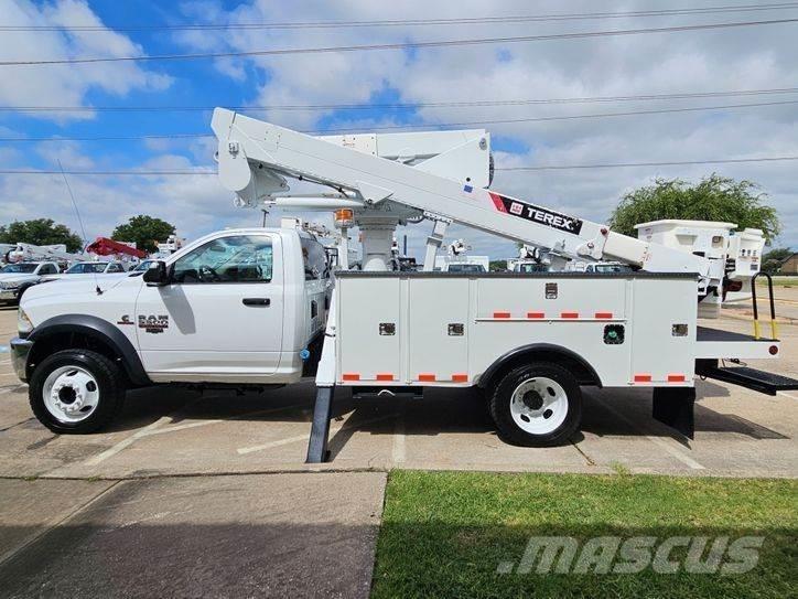 RAM 5500 Platforme aeriene montate pe camion