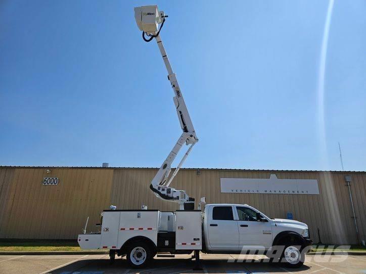 RAM 5500 Platforme aeriene montate pe camion