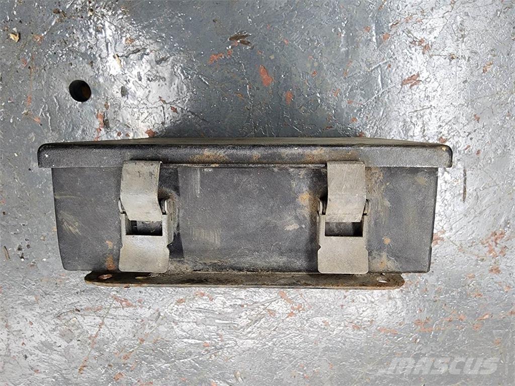  Unmarked Electronice