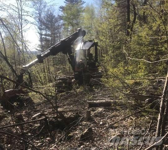 Valmet 921 Combine forestiere