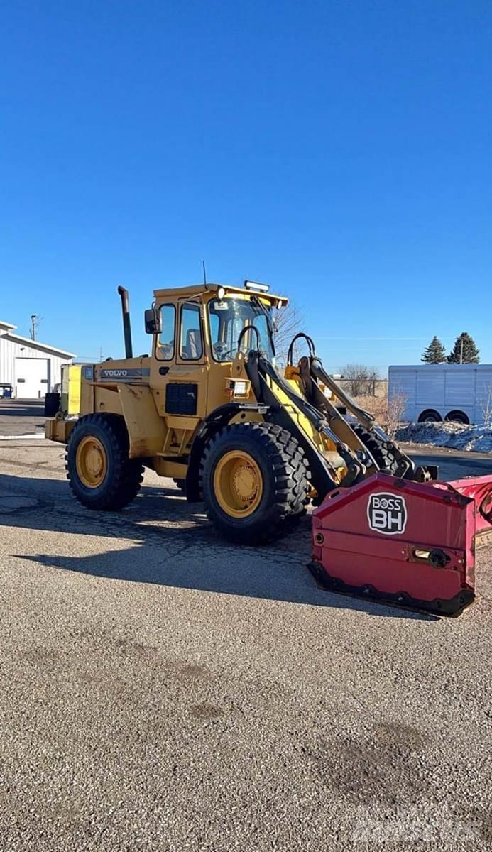 Volvo L70 Incarcator pe pneuri