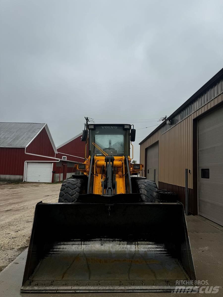 Volvo L70C Incarcator pe pneuri