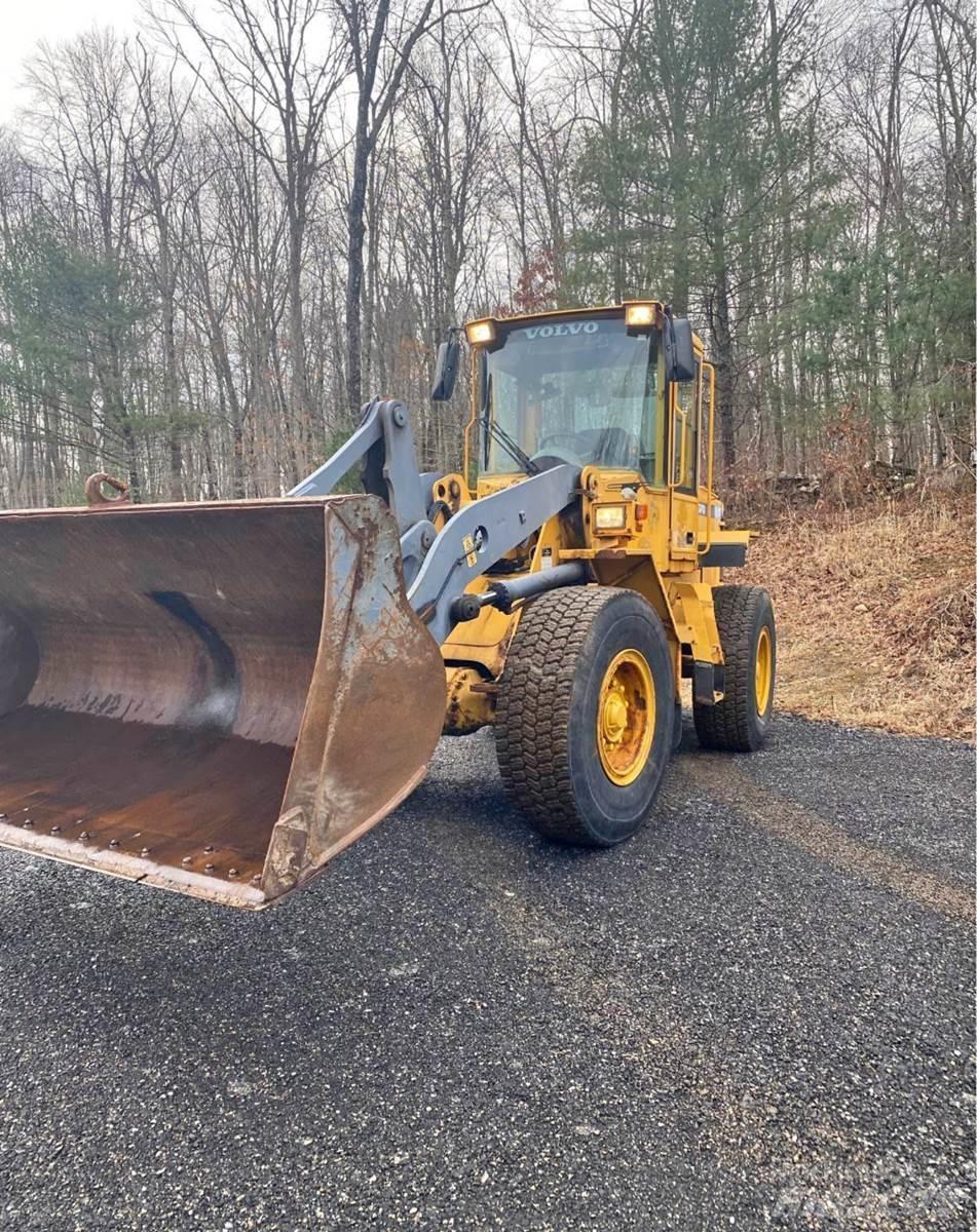 Volvo L70D Incarcator pe pneuri