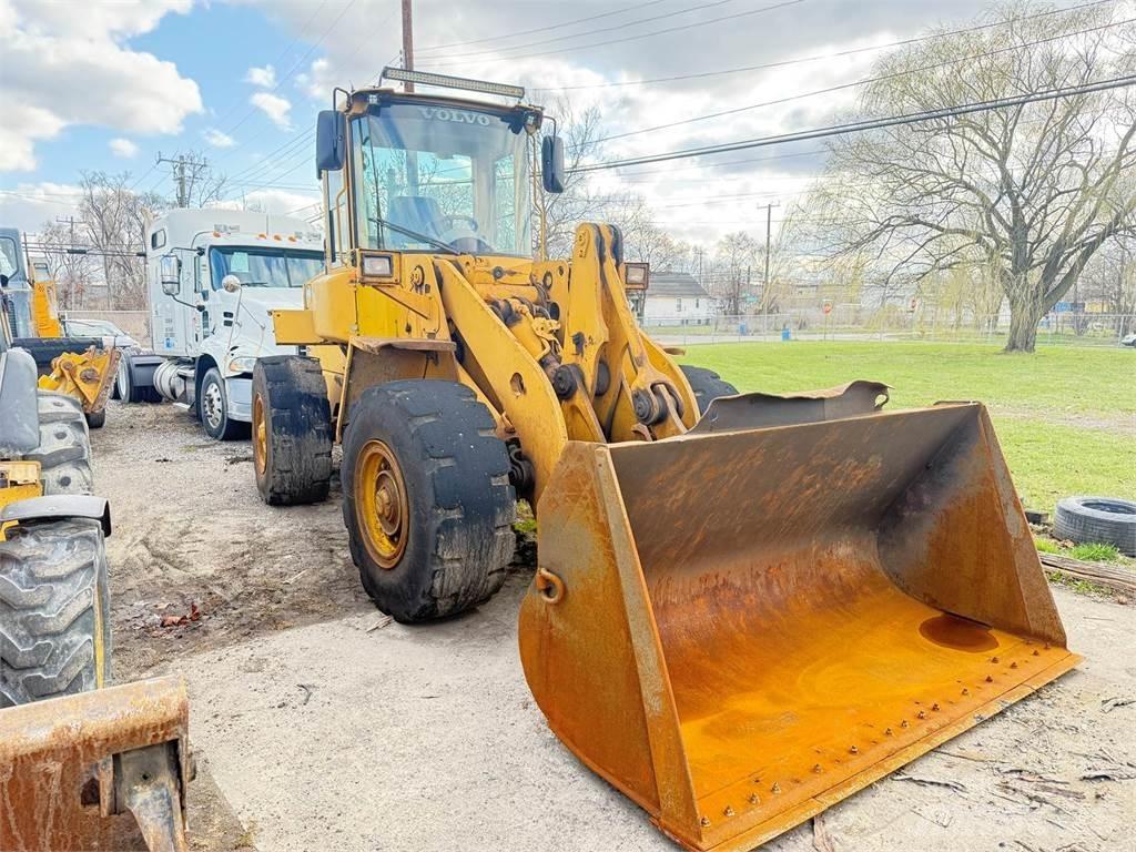 Volvo L90D Incarcator pe pneuri