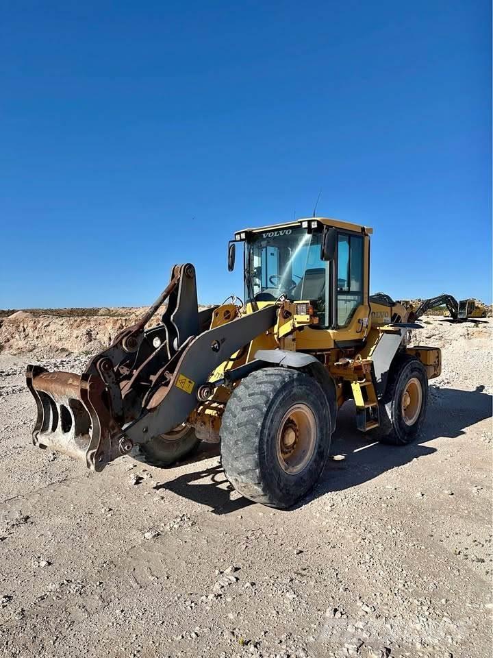 Volvo L90F Incarcator pe pneuri