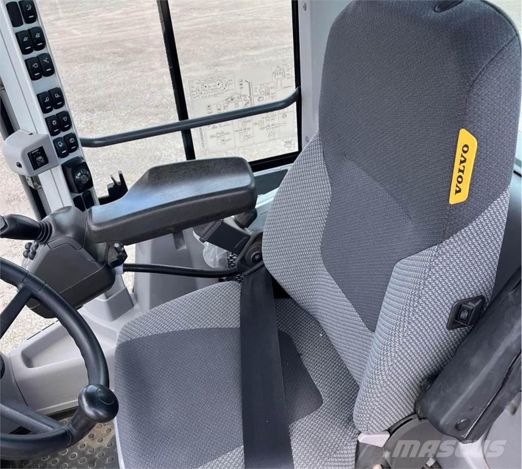 Volvo L90H Incarcator pe pneuri