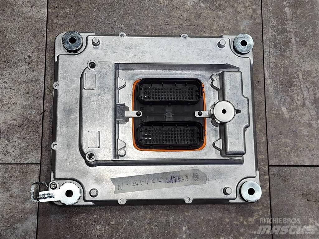 Volvo Mack Electronice