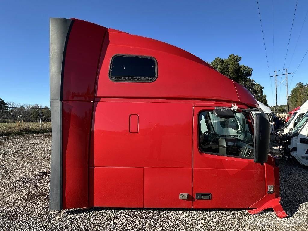 Volvo VNL Transport - Altele