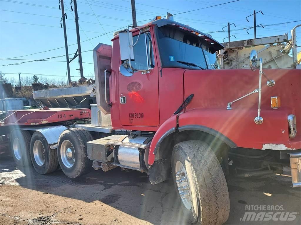 Volvo WG64 Autotractoare