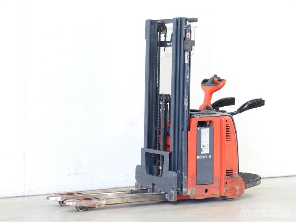 Linde D12AP/133 Transpaleta manuala