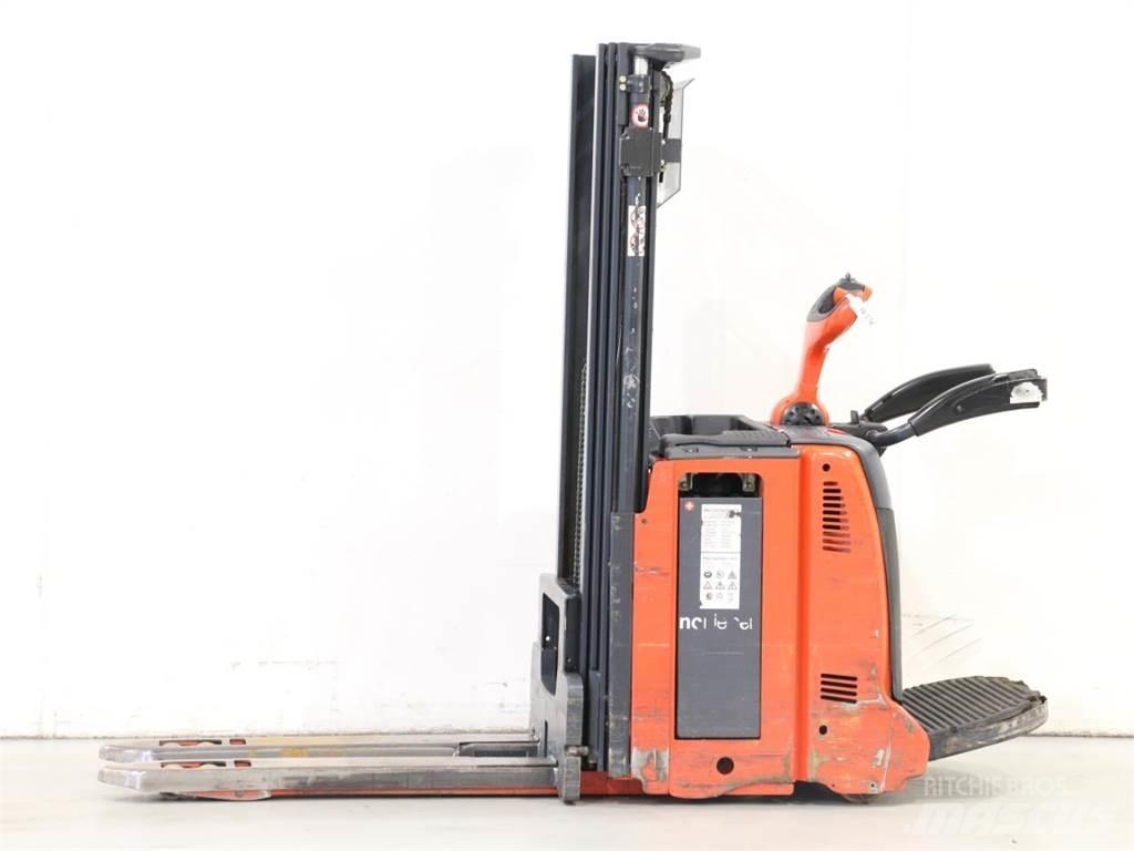 Linde D12AP/133 Transpaleta manuala
