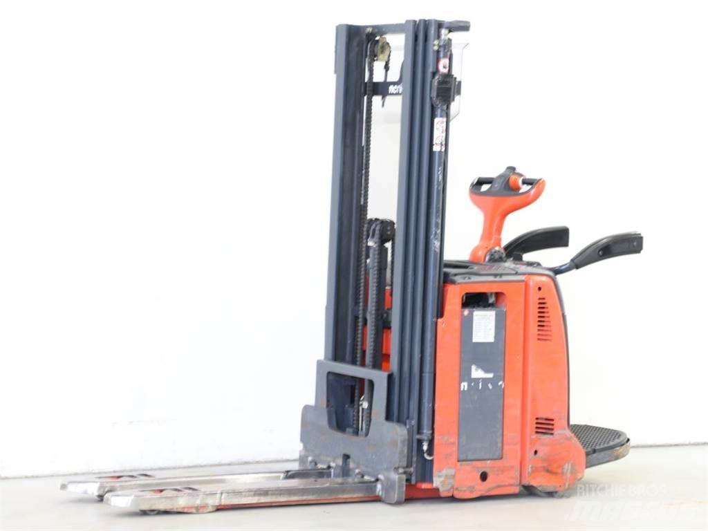 Linde D12AP/133 Transpaleta manuala