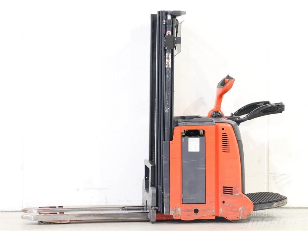 Linde D12AP/133 Transpaleta manuala