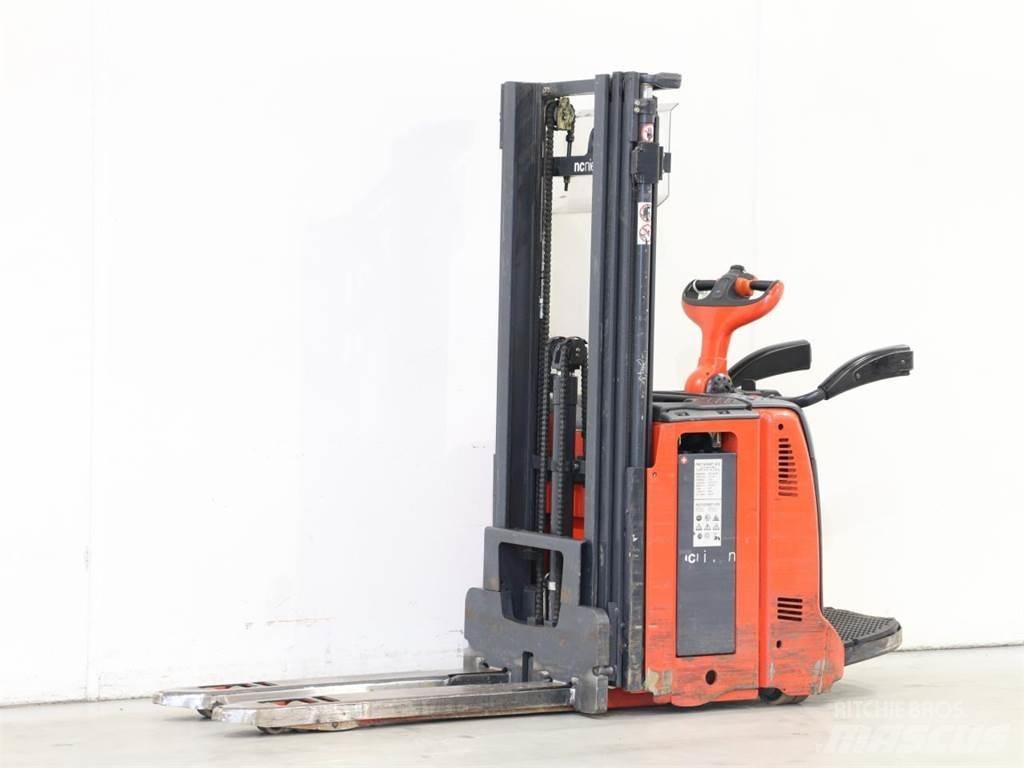 Linde D12AP/133 Transpaleta manuala