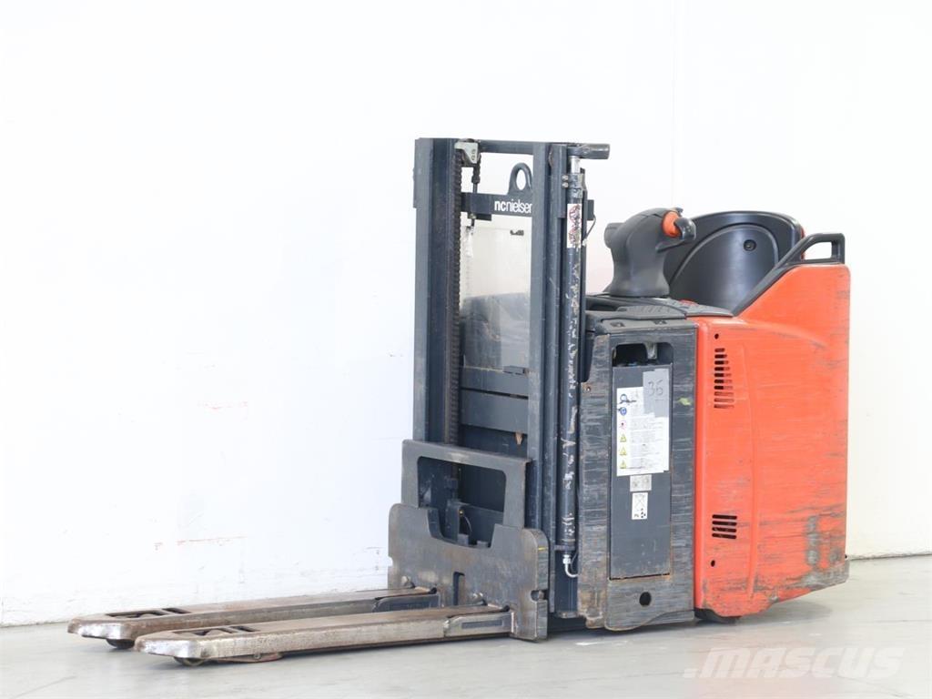 Linde D12SP/133 Transpaleta manuala