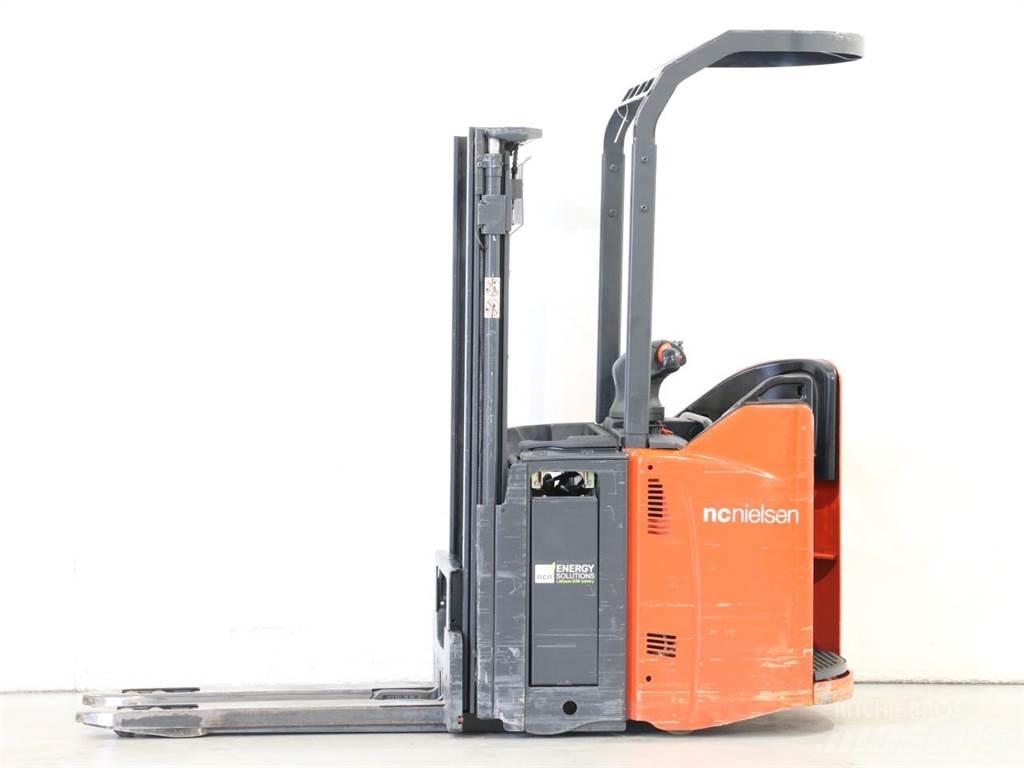 Linde D12SP/133 Transpaleta manuala