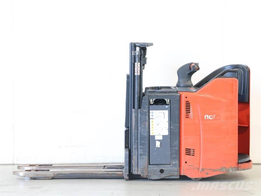Linde D12SP/133-01 Transpaleta manuala