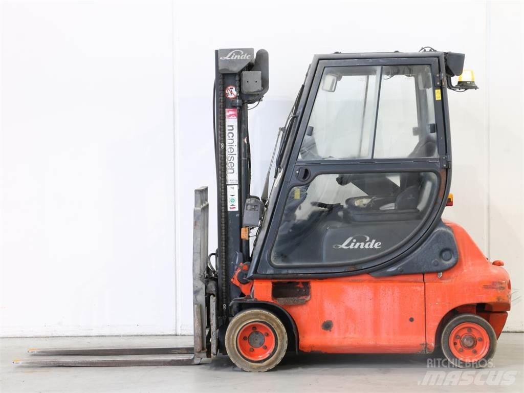 Linde E20P/335-02 Stivuitor electric