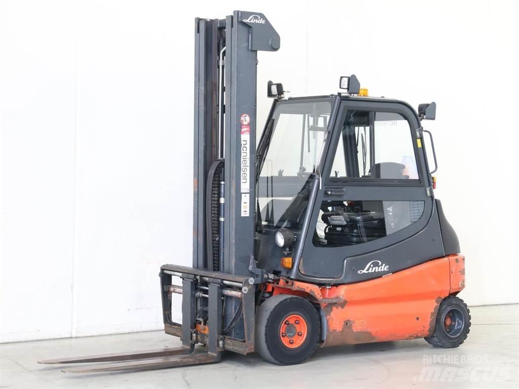 Linde E25/336-03 Stivuitor electric