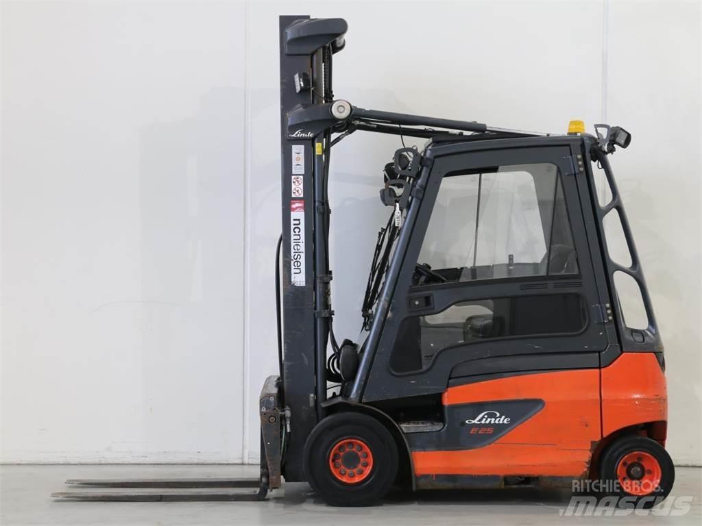 Linde E25/387-01 Stivuitor electric